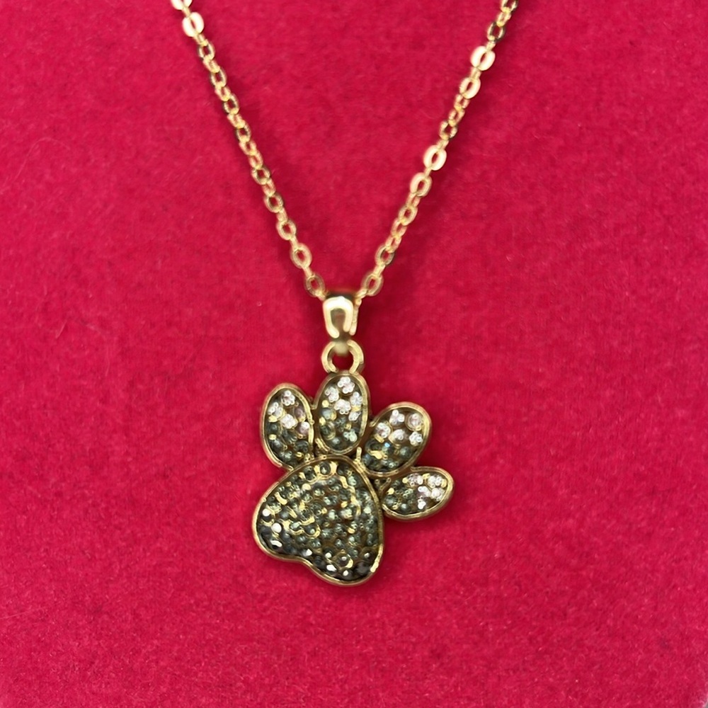 Dog Lover Paw pendant necklace - Picture 2 of 4